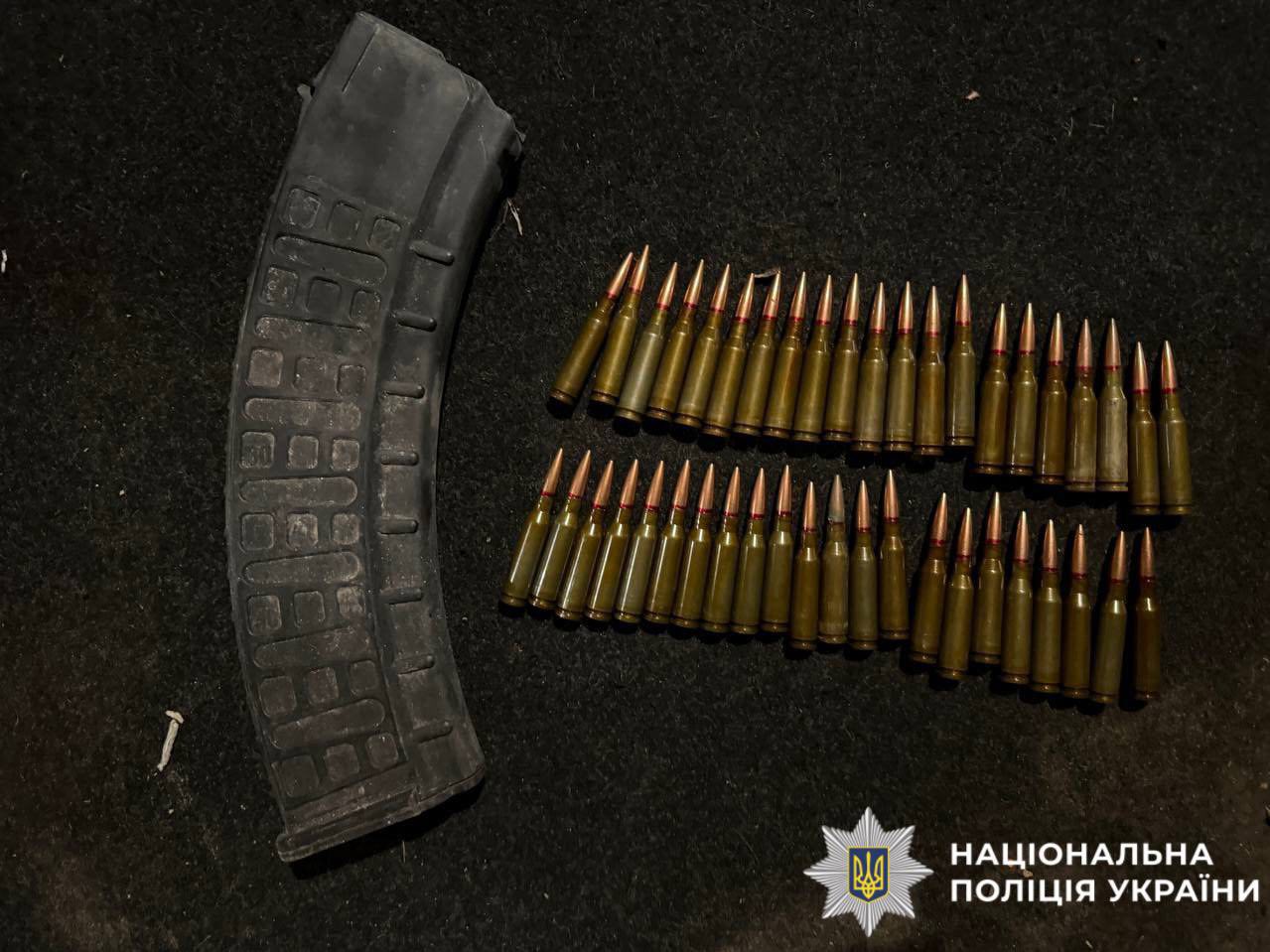 Мешканець Броварщині незаконно зберігав боєприпаси та вибухову речовину