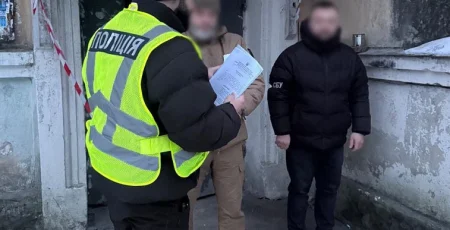 У столиці судитимуть посадовця КМДА за переплату на реконструкції келії Флорівського монастиря