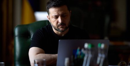 Президент підписав закон: військовий збір стягуватимуть ще три роки після закінчення воєнного стану