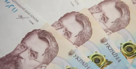 Фіктивне працевлаштування: У Києві жінка “заробила” мільйон, не працюючи жодного дня