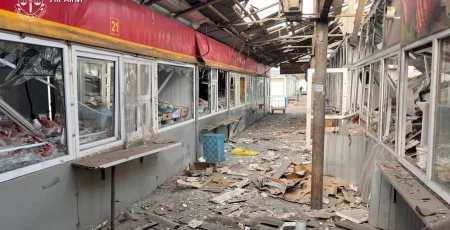 У Нікополі удар ворожого БпЛА вбив 5 людей, серед 19 поранених є дитина