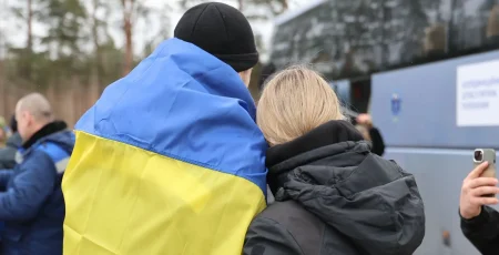 В Україну повертаються 175 військовополонених та сім цивільних, - Зеленський