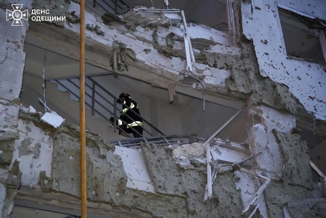 Атака рф: в Одесі вбито 8 осіб, у Дніпрі загинули дві жінки