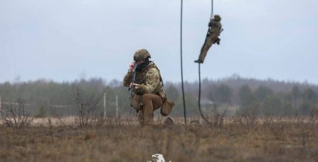 Фронт надвечір 13 квітня: 53 бої, купа обстрілів на прикордонні Сумщини - ГШ