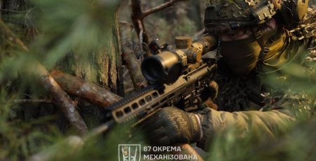 Фронт надвечір 21 квітня: агресор сьогодні 91 раз атакував позиції ЗСУ - зведення ГШ