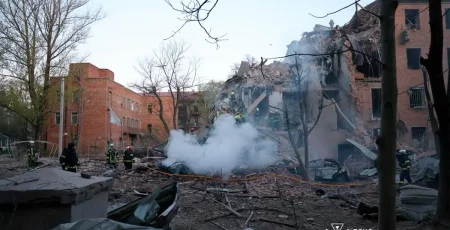 У Дніпрі число вбитих нічною атакою зросло до 4, ранковий удар по місту вбив ще одну людину