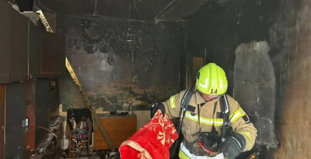 На столичному Подолі при пожежі в п’ятиповерхівці загинула жінка