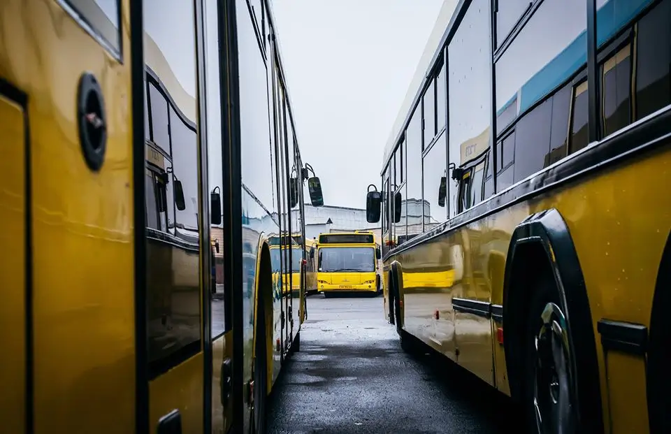 У Києві до кінця червня зупинив роботу автобусний маршрут № 4-Т