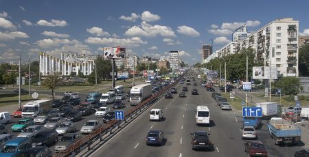 Обмеження руху Берестейським проспектом: 28-29 квітня на Святошино ремонтуватимуть дороги