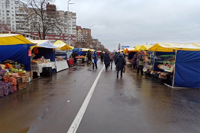 У столиці 11 квітня змінять маршрути три автобуси