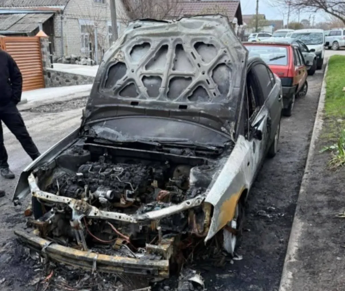 В Миронівці чоловік через ревнощі підпалив авто