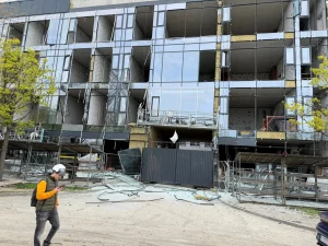 Внаслідок атаки по Києву постраждали будівельники SAGA Development