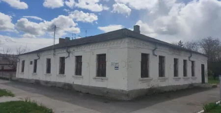 Сквира хоче продати будівлю бібліотеки