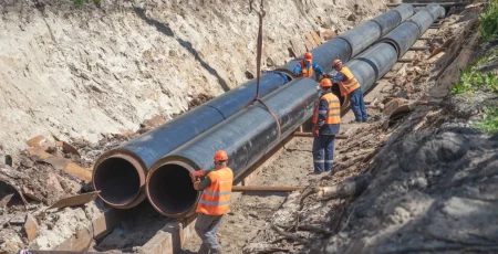 Тепломережу в центрі Києва відремонтують за 125,4 млн гривень