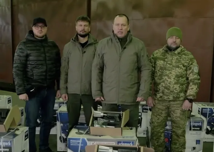 «Українська команда» передала 117 бригаді ТрО партію генераторів та сіткометів, - Палатний