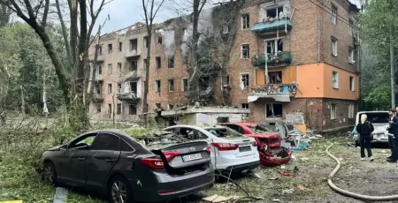 У Києві оголошено тендери на ремонт ще двох понівечених рф будинків: ціна питання 55 млн гривень (адреси)