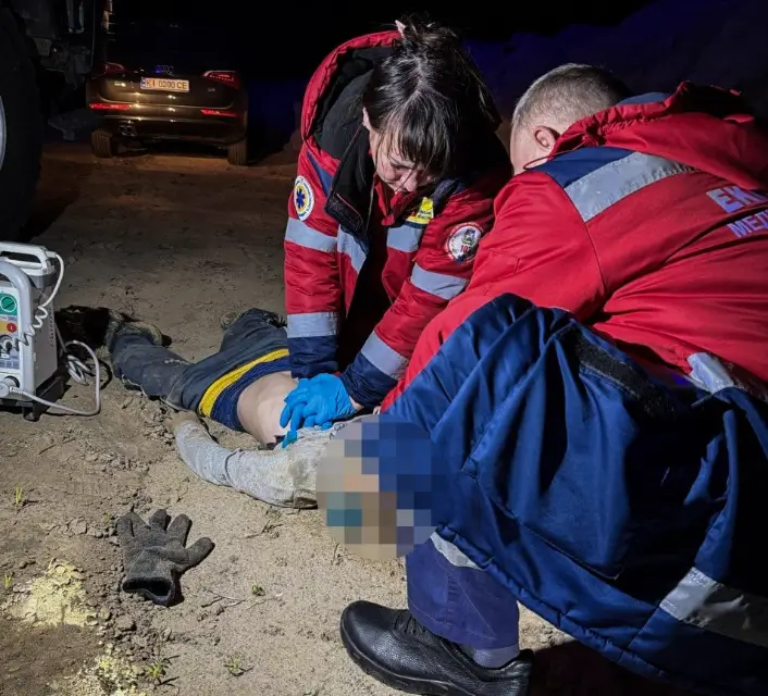У Бородянці хлопчика засипало піском, він загинув
