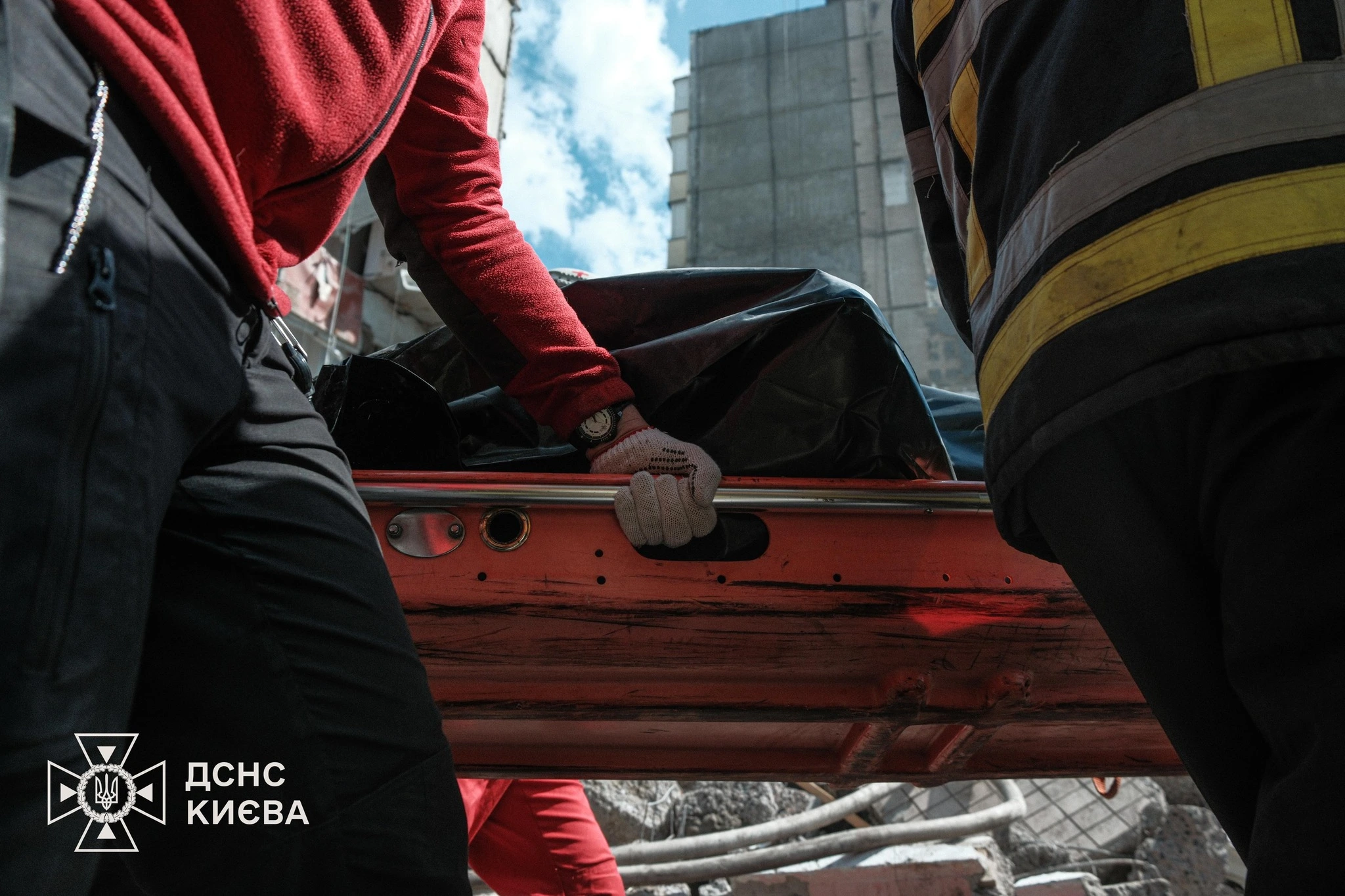 Завтра, 15 травня, в Києві оголошений Днем жалоби в памʼять за жертвами наймасованішої атаки ворога на столицю