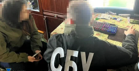 СБУ затримала трьох блогерів, які «зливали» позиції Сил оборони