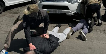 На Київщині затримали ділків, які під прикриттям благодійних фондів «заробляли» на ухилянтах