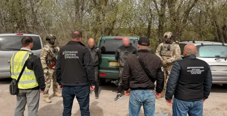 Мешканці Бучанщини організували схему продажу автомобілів, ввезених як гуманітарна допомога ЗСУ (фото)