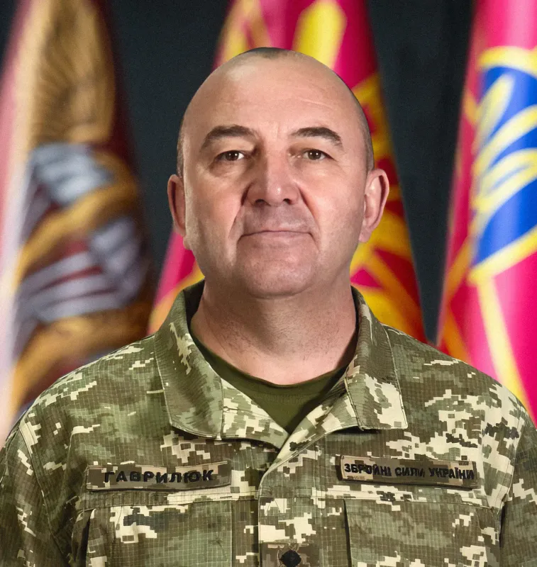 Кабмін відправив у відставку двох досвідчених заступників очільника Міноборони - генералів Гаврилюка та Мойсюка
