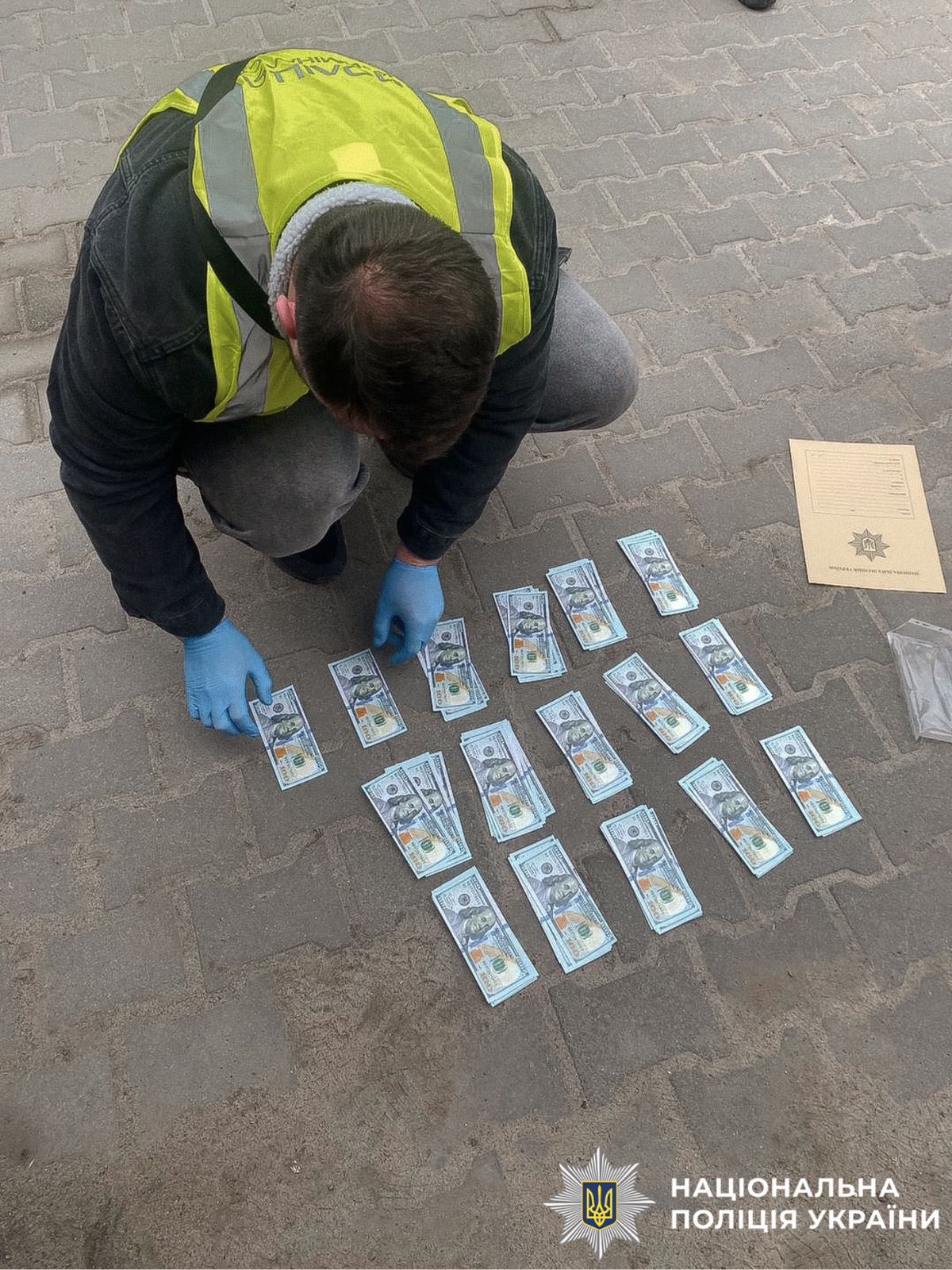Мешканці Бучанщини організували схему продажу автомобілів, ввезених як гуманітарна допомога ЗСУ (фото)