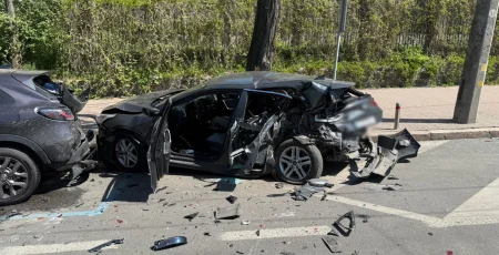 Повідомлено про підозру керманичу Maserati, який напідпитку здійснив зіткнення з трьома припаркованими автівками (фото)