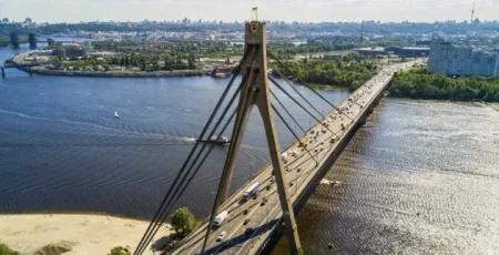 Тротуари Північного мосту відремонтують за 11,6 млн гривень
