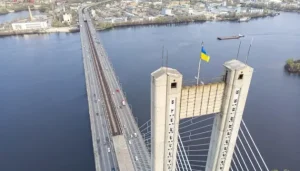 Правобережні естакади Південного мосту відремонтують за 174 млн гривень