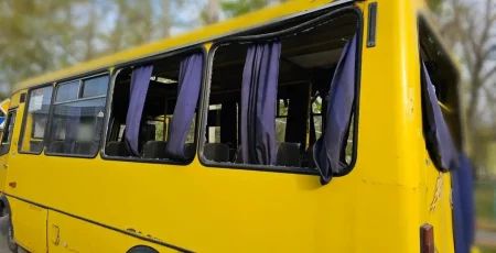 У Херсоні російський дрон атакував маршрутку - двоє вбитих, є постраждалі
