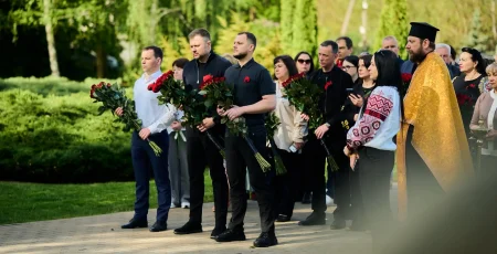 На Київщині у День пам’яті та перемоги над нацизмом у Другій світовій війні вшанували памʼять загиблих