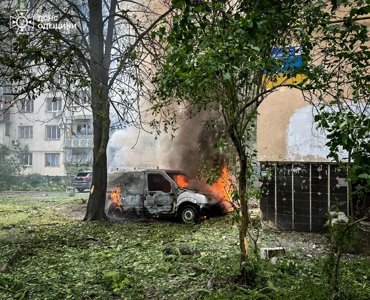 Україну зранку атакували понад 800 БпЛА, загинуло шестеро людей, - Зеленський