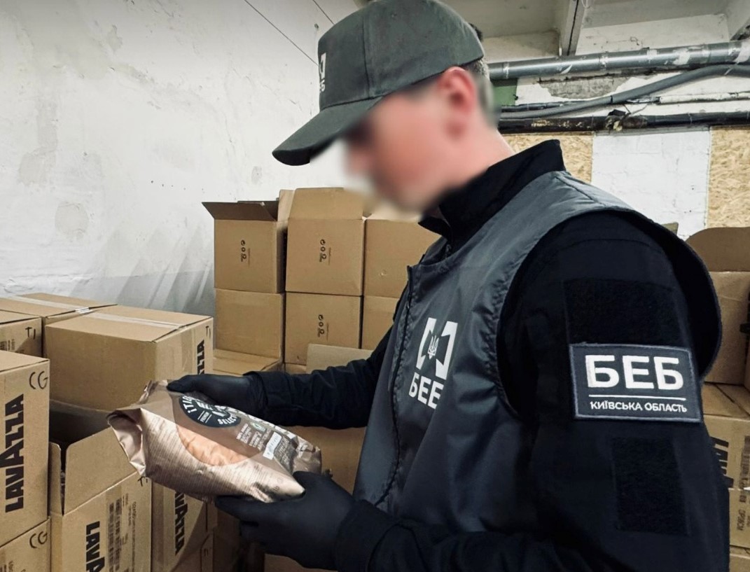 Підробка замість бренду: На Київщині викрито масштабне виробництво фальсифікованої кави