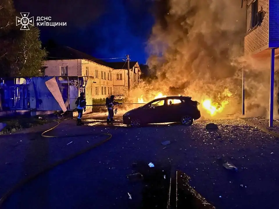 На Київщині внаслідок ворожої атаки постраждали семеро людей, пошкодження у шести районах