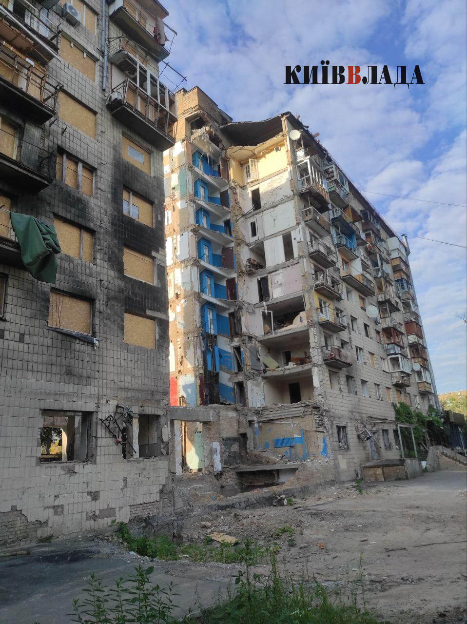 Відбудова девʼятиповерхівки на Вацлава Гавела, 31: сім субпідрядників та поетапне фінансування