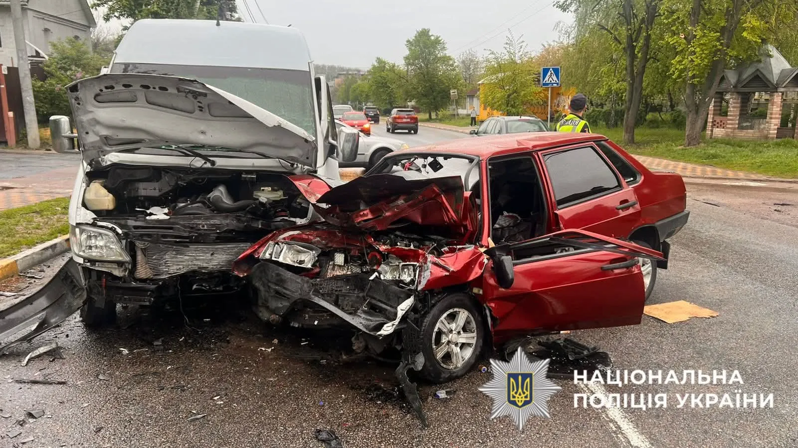 В Обухові внаслідок ДТП постраждали водій та пасажирка ВАЗ