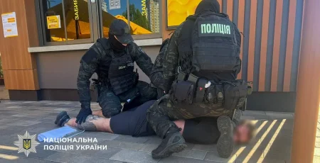 У Києві затримали організатора схеми ухилення від мобілізації за 28 тисяч доларів (фото)