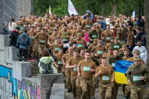 До "Пробігу під каштанами" у День Києва долучилася команда представництва ЄС