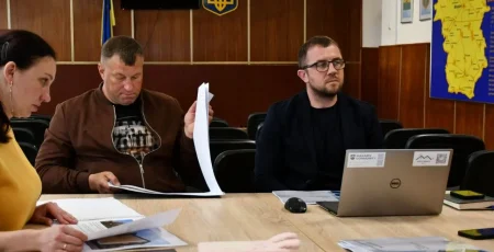 У Макарові презентували проєкти відновлення будинків у межах HOPE