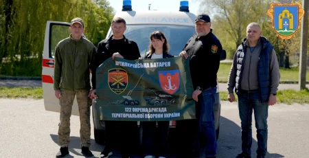 Броварська громада передала військовим “швидку”, генератор та Starlink за підтримки партнерів