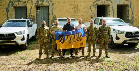 Київщина передала партію пікапів для 429 окремої бригади безпілотних систем «Ахіллес»