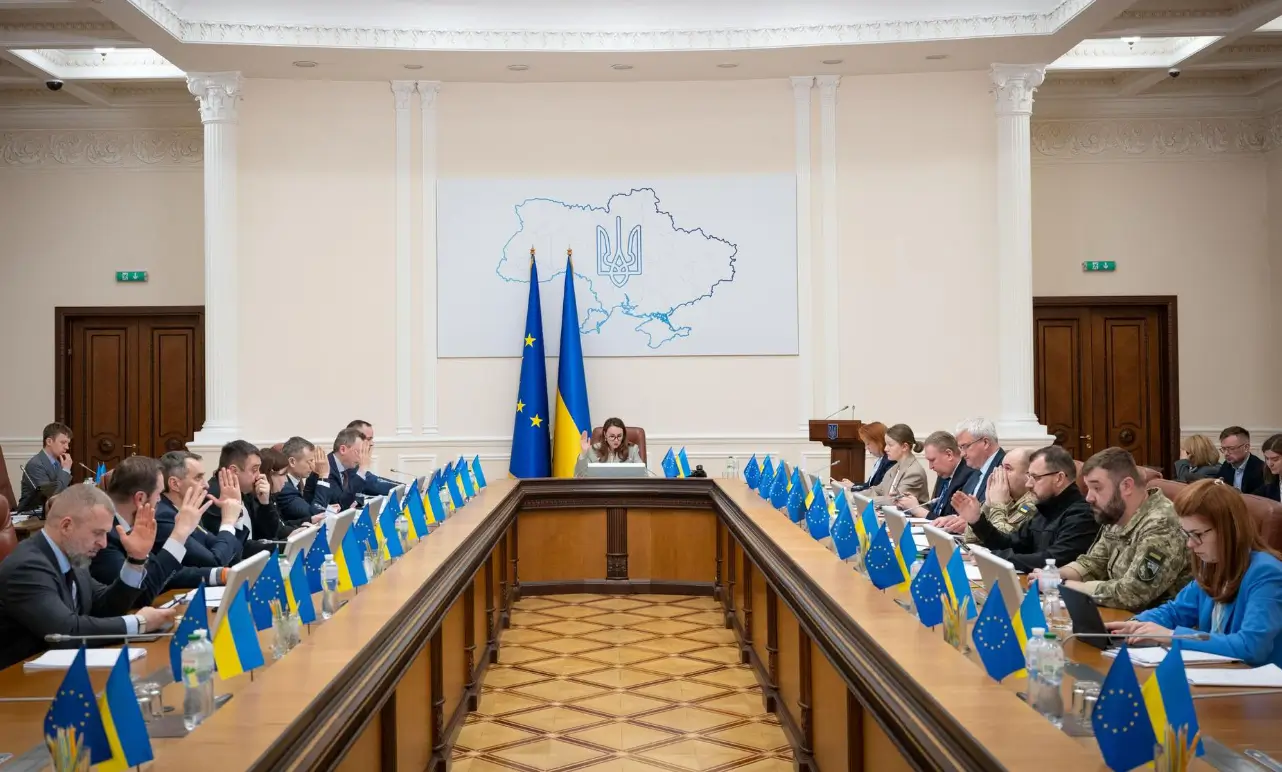 Кабмін ухвалив зміни до держбюджету: 1,56 трлн грн додатково на оборону та безпеку