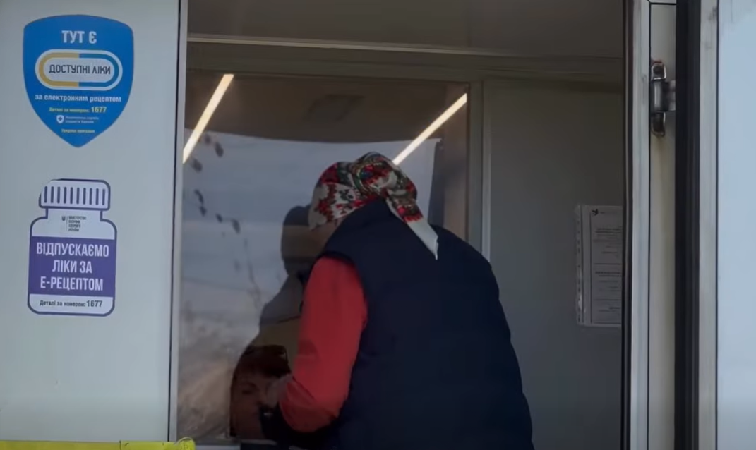На Київщині мобільні аптечні пункти допомагають забезпечити жителів віддалених сіл та селищ необхідними медикаментами