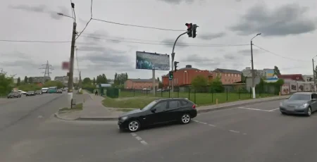 Вишневе підключає до безперебійного живлення світлофори на чотирьох перехрестях (адреси)
