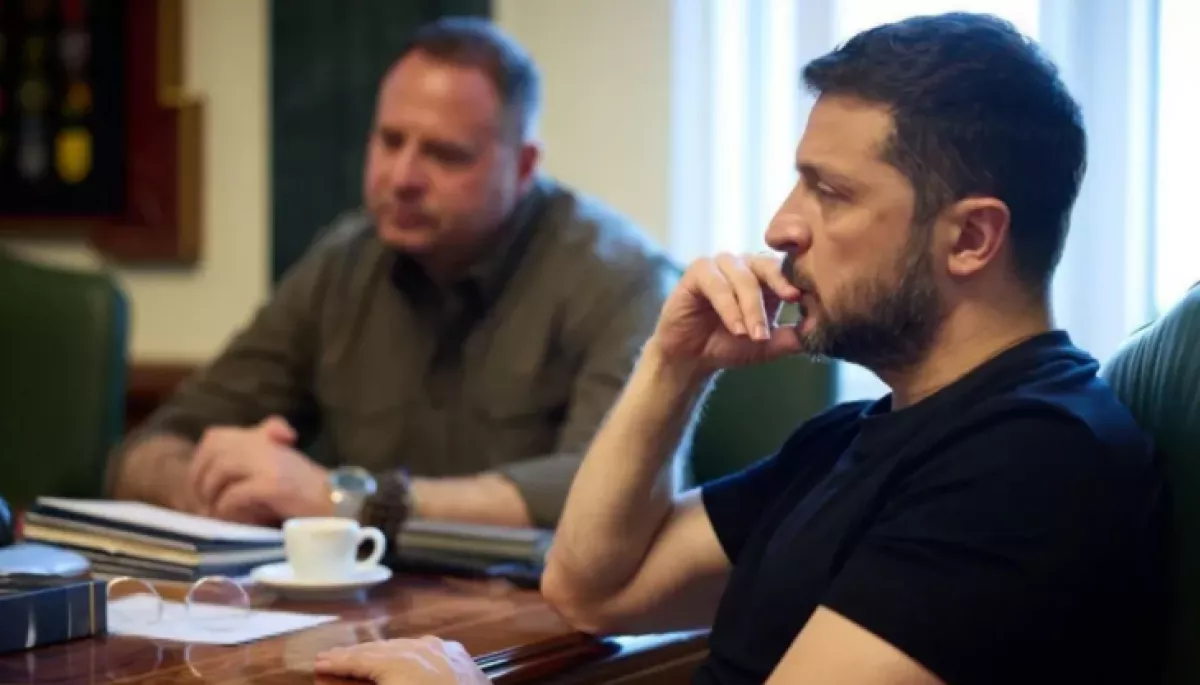 СЗР заявила що дискредитація Зеленського та кампанії з мобілізації, а також підтримка скандала навколо Єрмака є приоритетними для рф