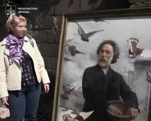 Ексдиректорці маріупольського музею, яка передала окупантам картини Айвазовського та Куїнджі повідомлено про підозру