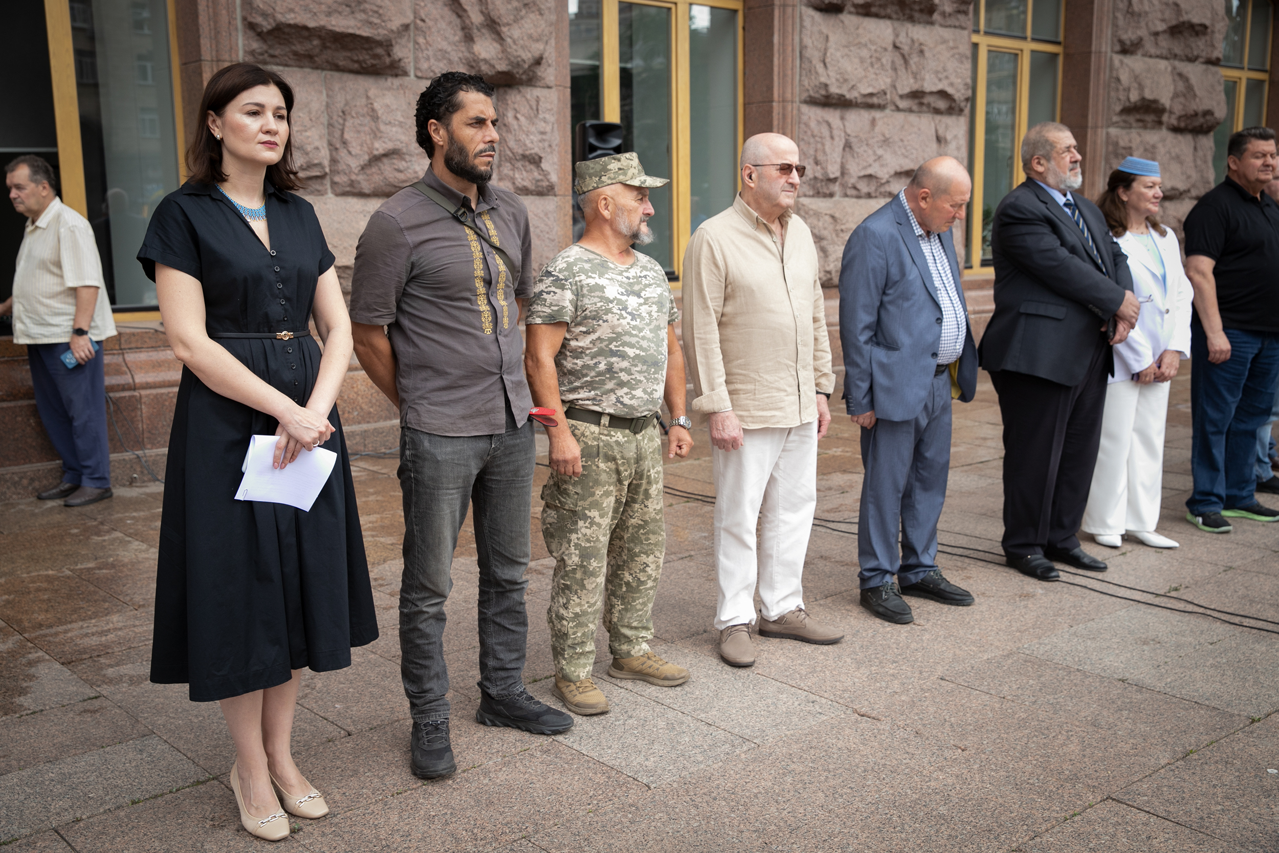 У столиці підняли кримськотатарський прапор на знак солідарності та підтримки У столиці підняли кримськотатарський прапор на знак солідарності та підтримки