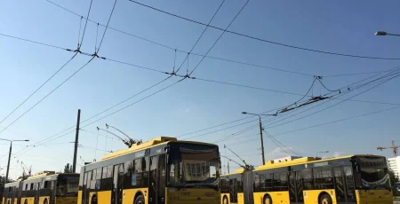 У Києві на вихідні рух тролейбусу № 32 замінить автобусний маршрут (схема)