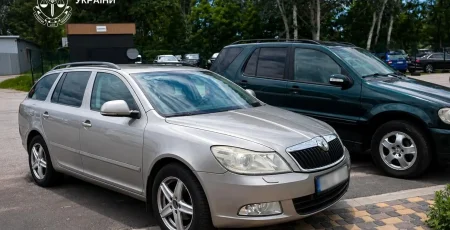 25-річний мешканець Київщини налагодив схему продажу гуманітарних авто через TikTok (фото, відео)